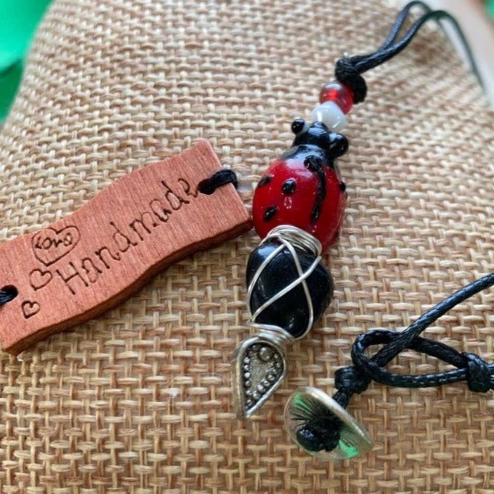 Ladybug wire  agate protection choker